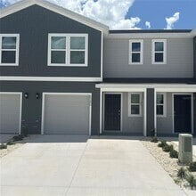 Building Photo - 6580 SW 81st Loop
