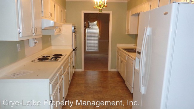 Building Photo - 4 br, 2 bath House - 2219 Thorncroft Dr