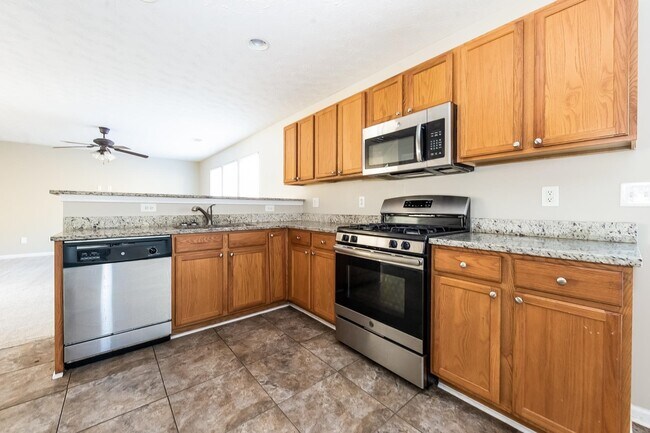 Building Photo - 5590 Sable Bay Point