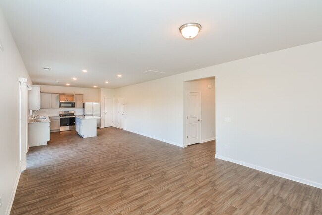 Foto del edificio - 545 Samuel Lee Ln