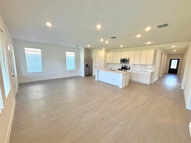 Foto del edificio - 504 Capstone Ct