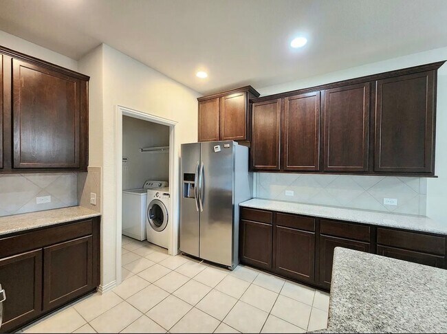 Foto del edificio - 4816 Bridgewater St