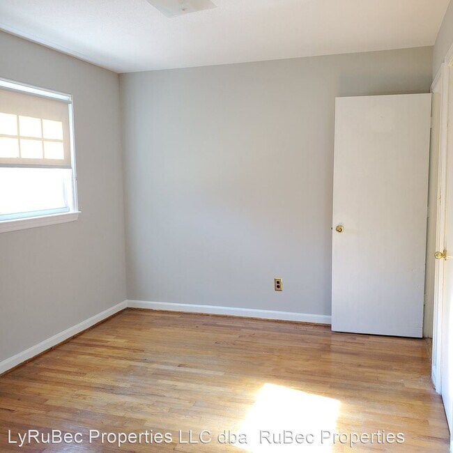 Foto del edificio - 4 br, 1 bath House - 319 Lake Montonia Rd