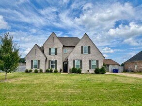 Building Photo - 8614 Tanasi Cv