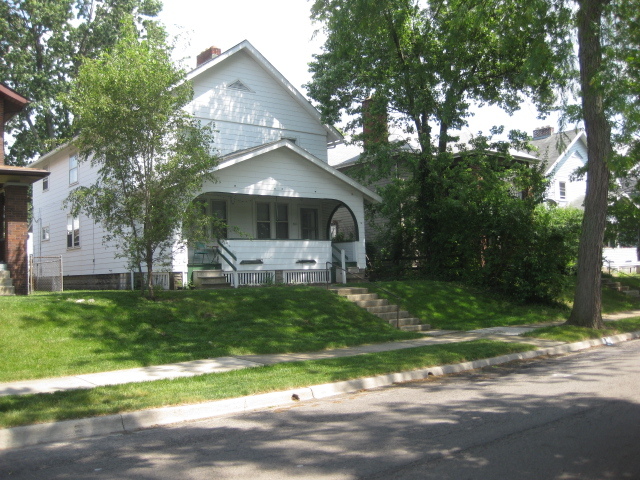 Building Photo - 894 Oxley Rd