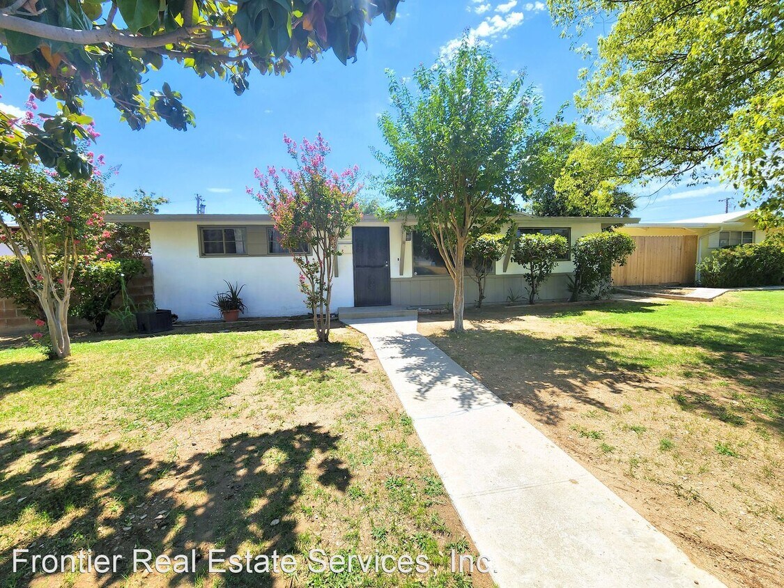4 br, 2 bath House 1009 Shattuck Ave House Rental in Bakersfield