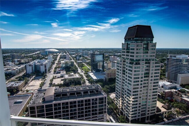 Foto del edificio - 175 1st St S
