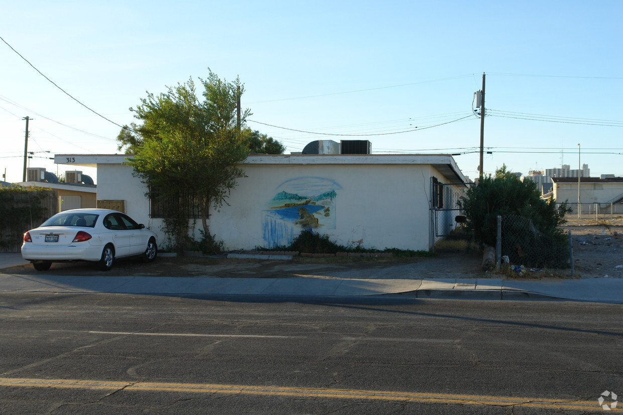 Building Photo - Valley View Addition
