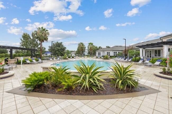 Building Photo - Lantower Asturia