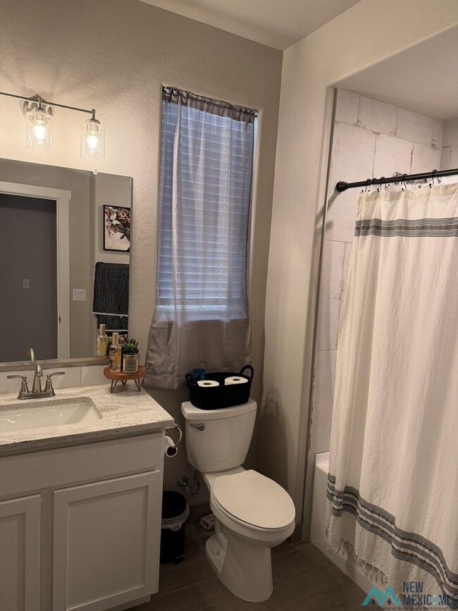 Foto del edificio - 2902 Browning Ave