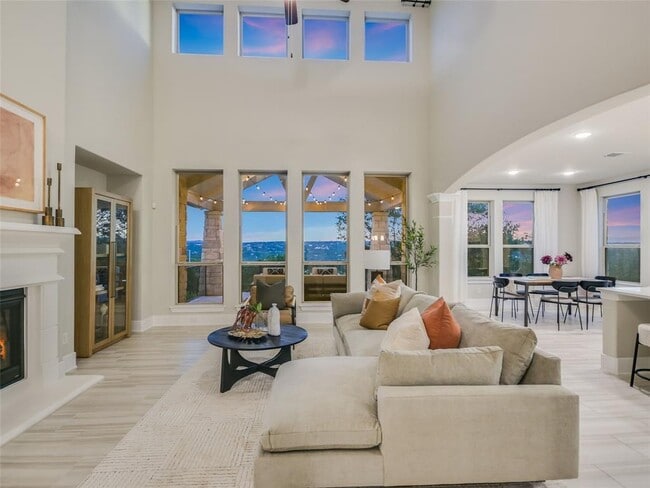 Building Photo - 2610 Sunset Vista Cir