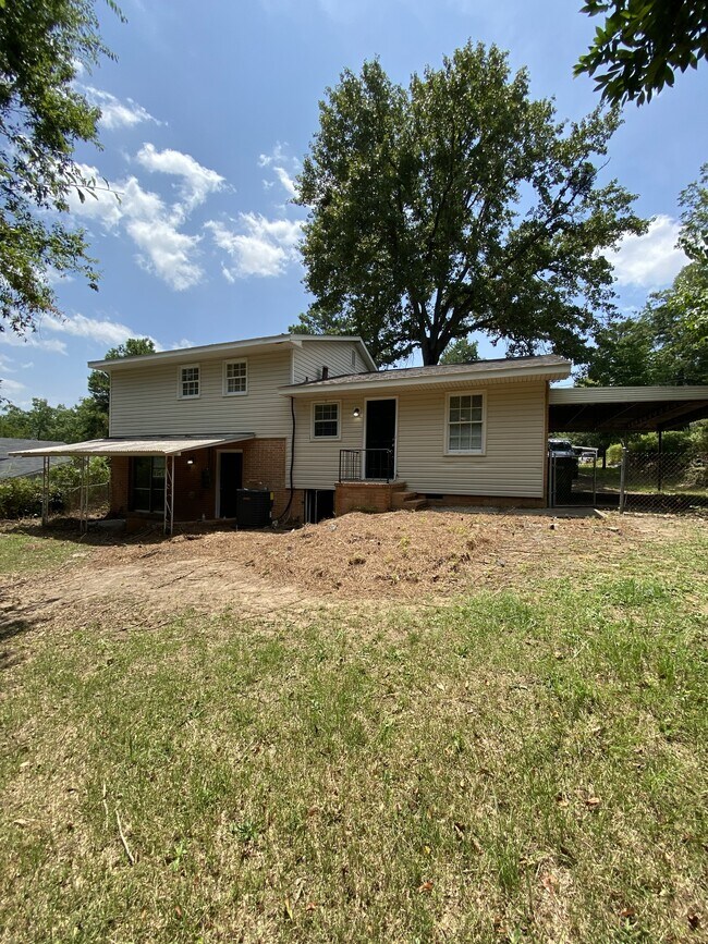 Foto del edificio - 4253 Ridgefield Ct