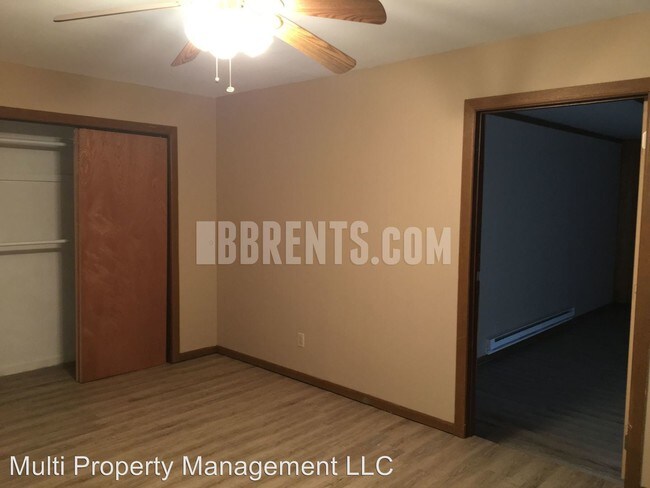 Building Photo - 3 br, 1 bath House - 311 Maple