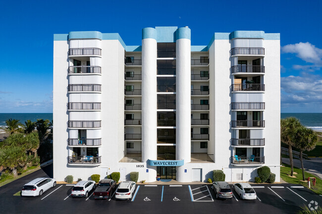 Building Photo - Cocoa Cabanas
