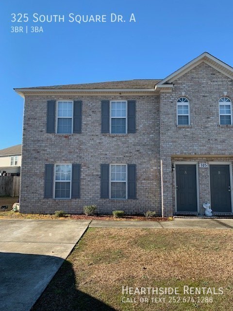 Primary Photo - 3 Bed 2.5 Bath Duplex on South Square Dr.