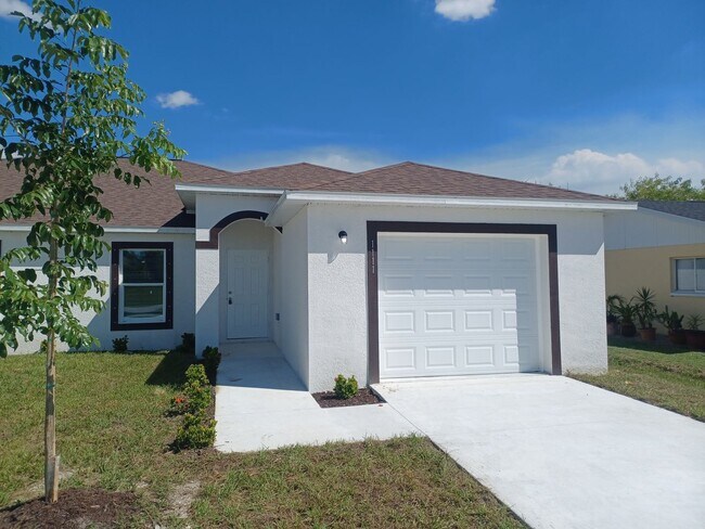 Photo - BREAND NEW CONSTRUCTION 3 BR / 2 BA WITH S... Townhome