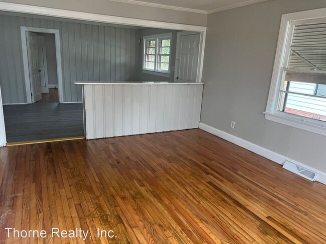 Building Photo - 3 br, 1 bath House - 1328 South Franklin S...