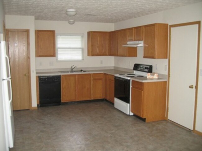 Foto del edificio - 8290 Mira St