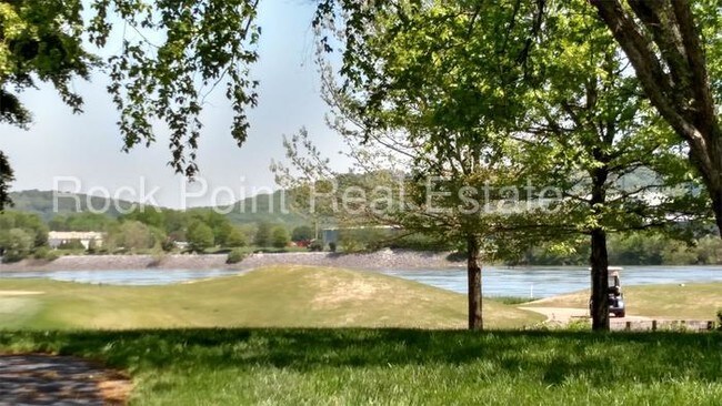 Foto del edificio - Spectacular Town Home Condo on North Shore