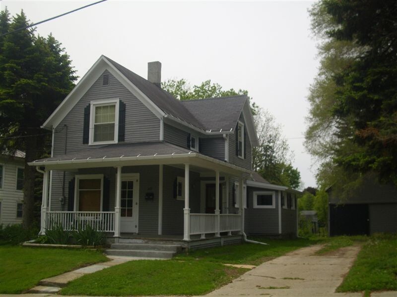 Primary Photo - 3 br, 1 bath House - 469 Harter St