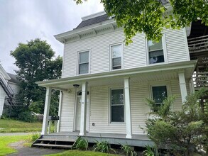 Building Photo - 52 Pleasant St