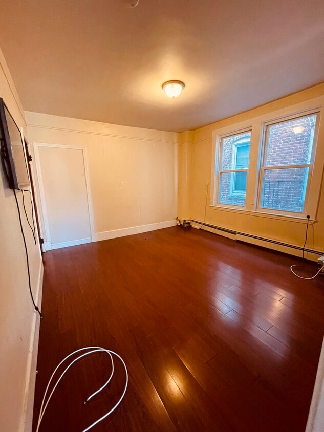 Foto del edificio - 103 Cottage St