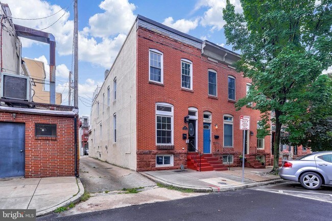 Building Photo - 1101 S Potomac St