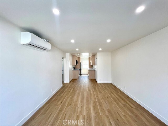 Foto del edificio - 3461 Perlita Ave