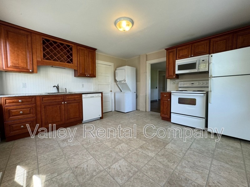 Foto principal - 46 Old Amherst Rd