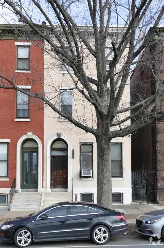 2129 Spring Garden St, Philadelphia, PA 19130 Apartments in