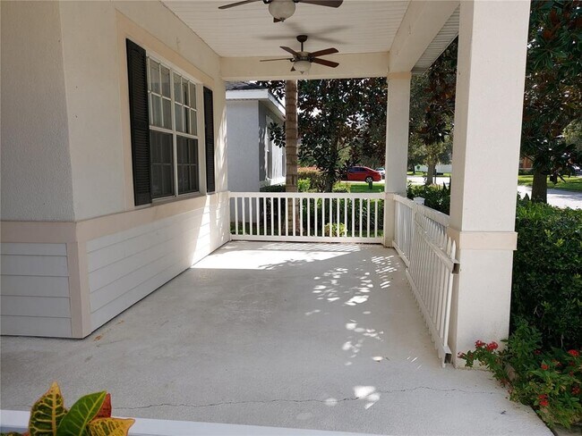 Building Photo - 19915 Tamiami Ave