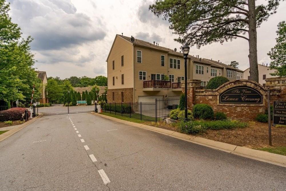 Foto principal - 2289 Limehurst Dr