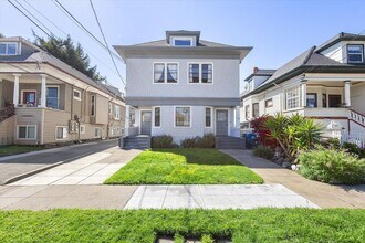 Building Photo - 1087 Park Ave