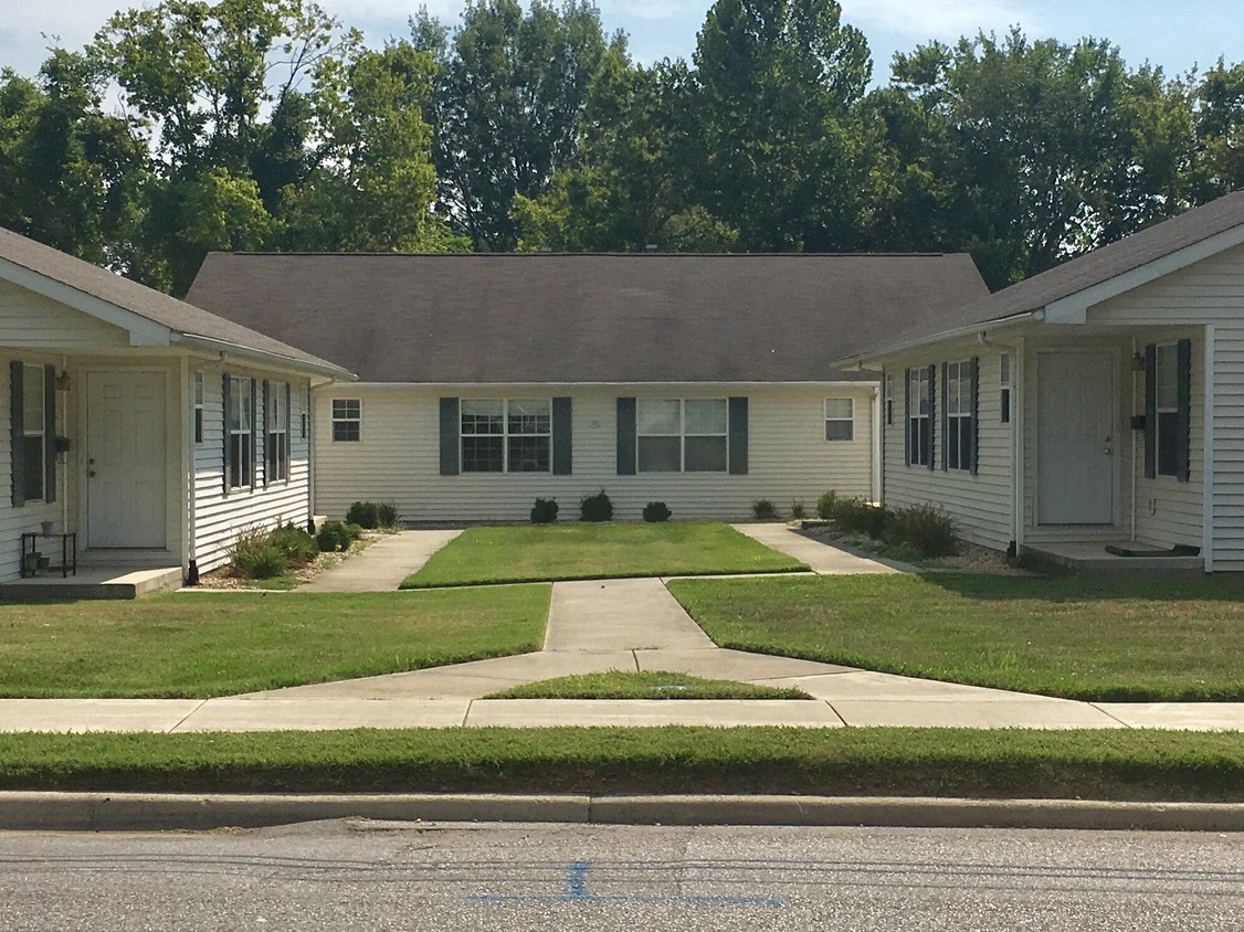 Primary Photo - 534 N Monroe St