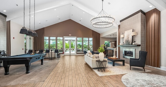 Building Photo - The Residences of Orland Park Crossing