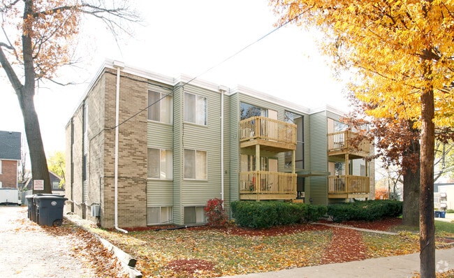 Building Photo - 1000 Oakland Ave