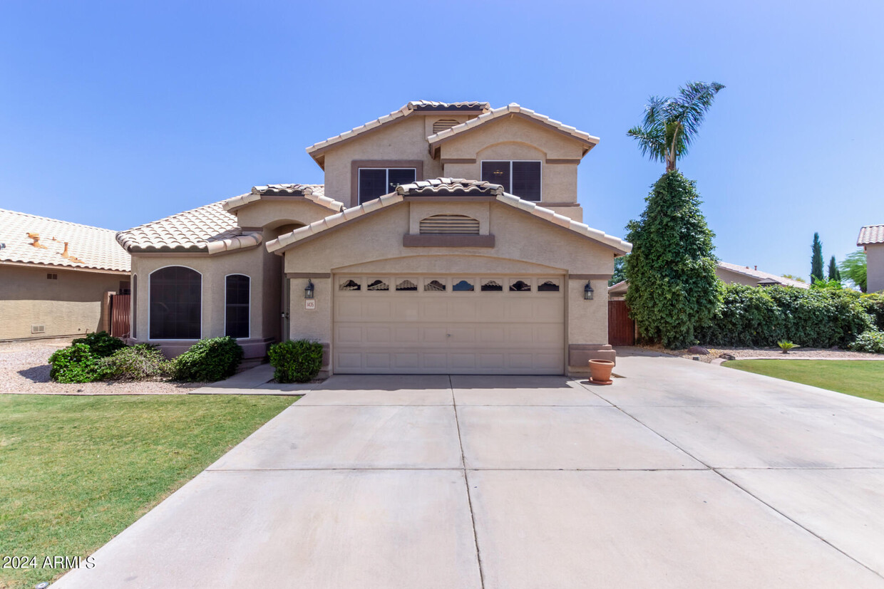 Foto principal - 1435 E Silver Creek Rd