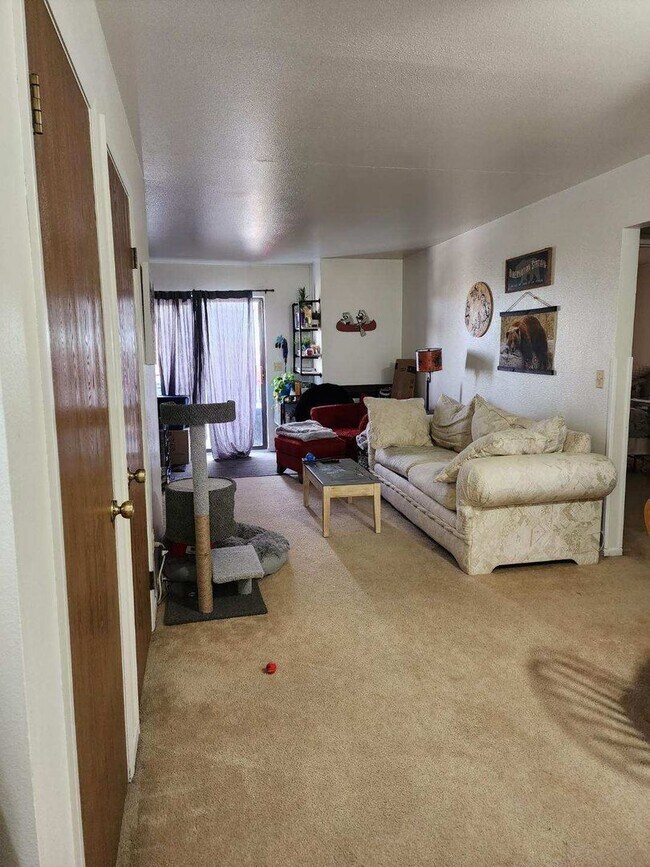 Foto del edificio - Cottonwood Apartments