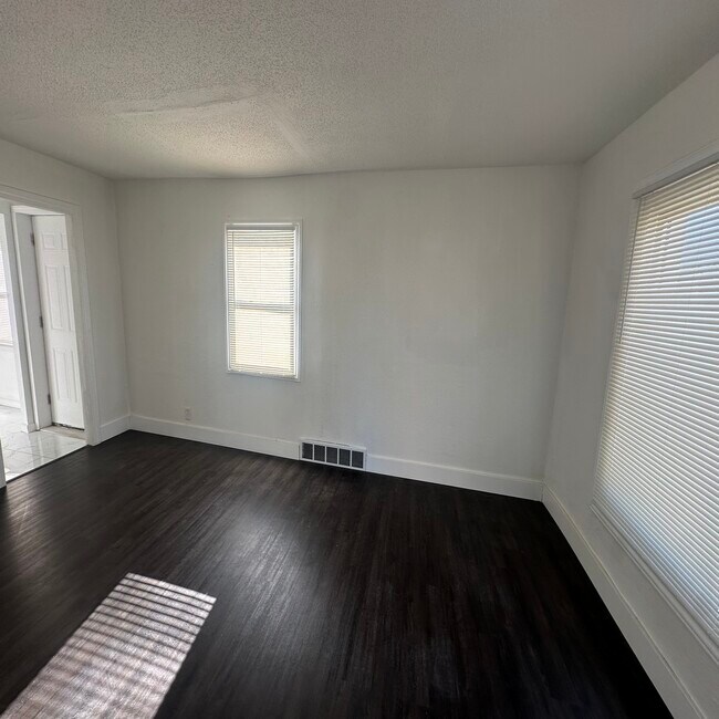 Foto del edificio - 5246 Maryland St