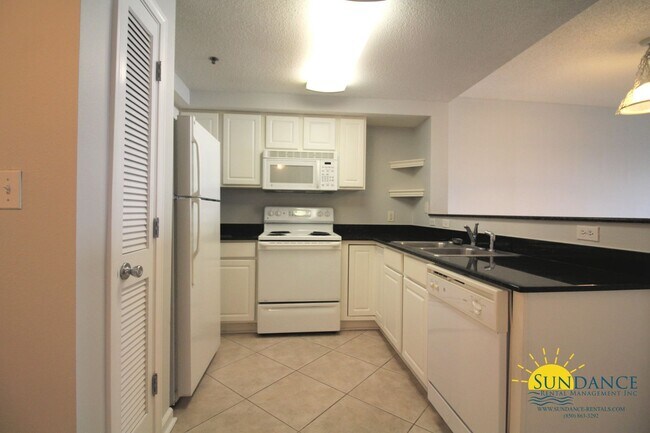 Building Photo - Gorgeous 3 Bedroom Condo in Mary Esther