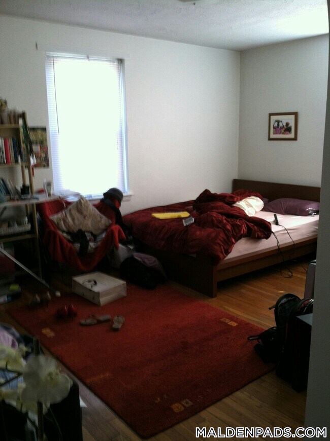 Foto del edificio - 349 Pleasant St