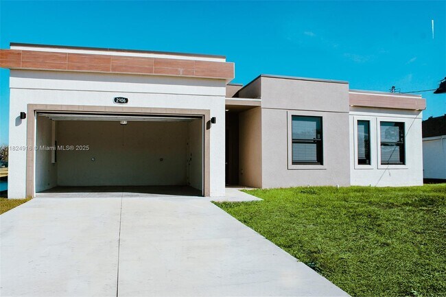 Building Photo - 2906 65th St W