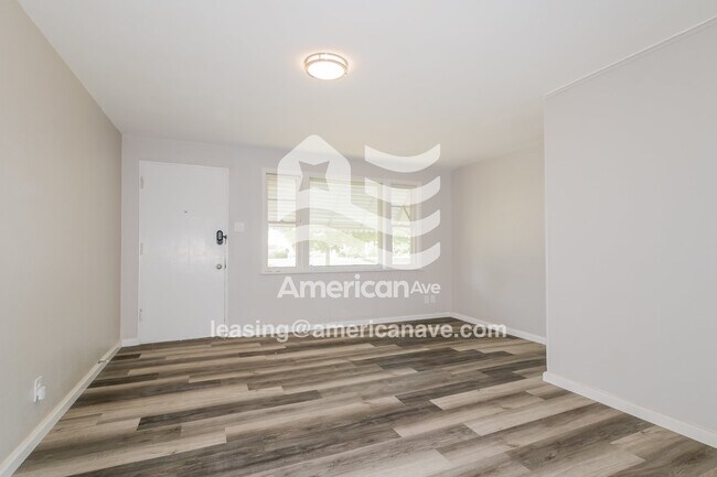 Foto del edificio - 4424 S 39th St