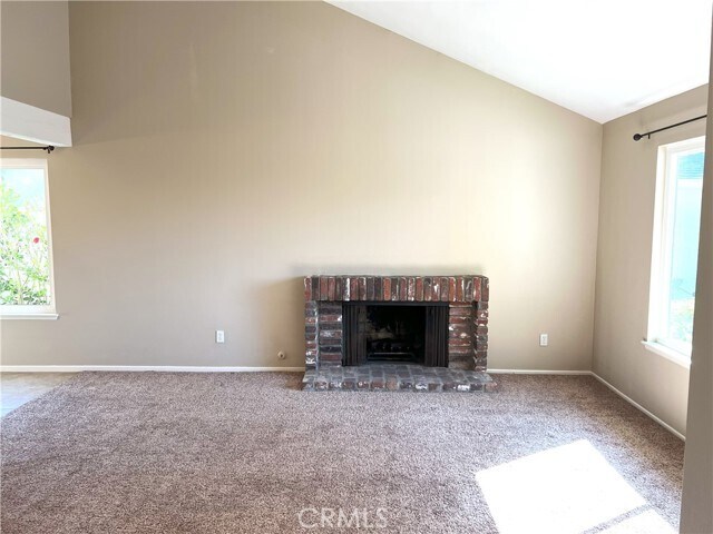 Building Photo - 42650 San Julian Pl