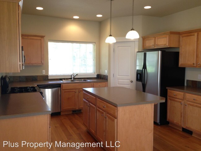 Building Photo - 3 br, 3.5 bath House - 20430 Murphy Road
