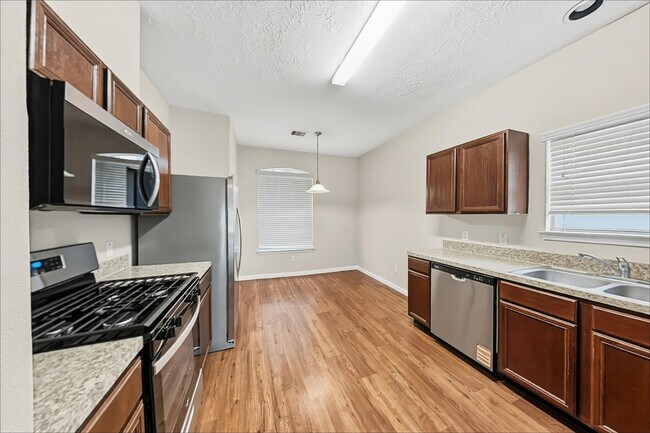 Building Photo - 3931 Hawthorn Glen Ct