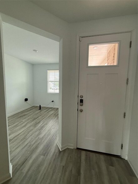 Foto del edificio - 20603 Phebe Foster St