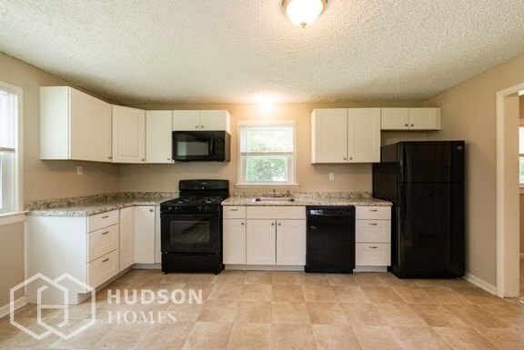 Building Photo - 120 Waddell Ave