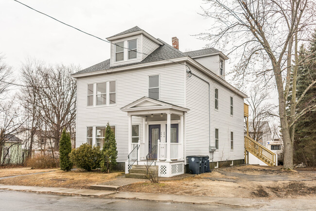 Building Photo - 246 Lake St