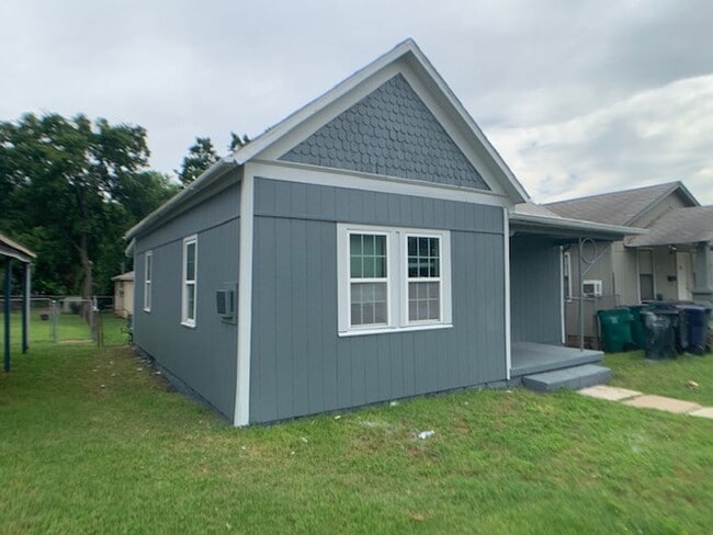 Foto del edificio - 2 Bedroom House Near Downtown OKC